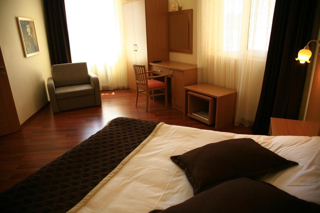 Otel 악차코자 외부 사진